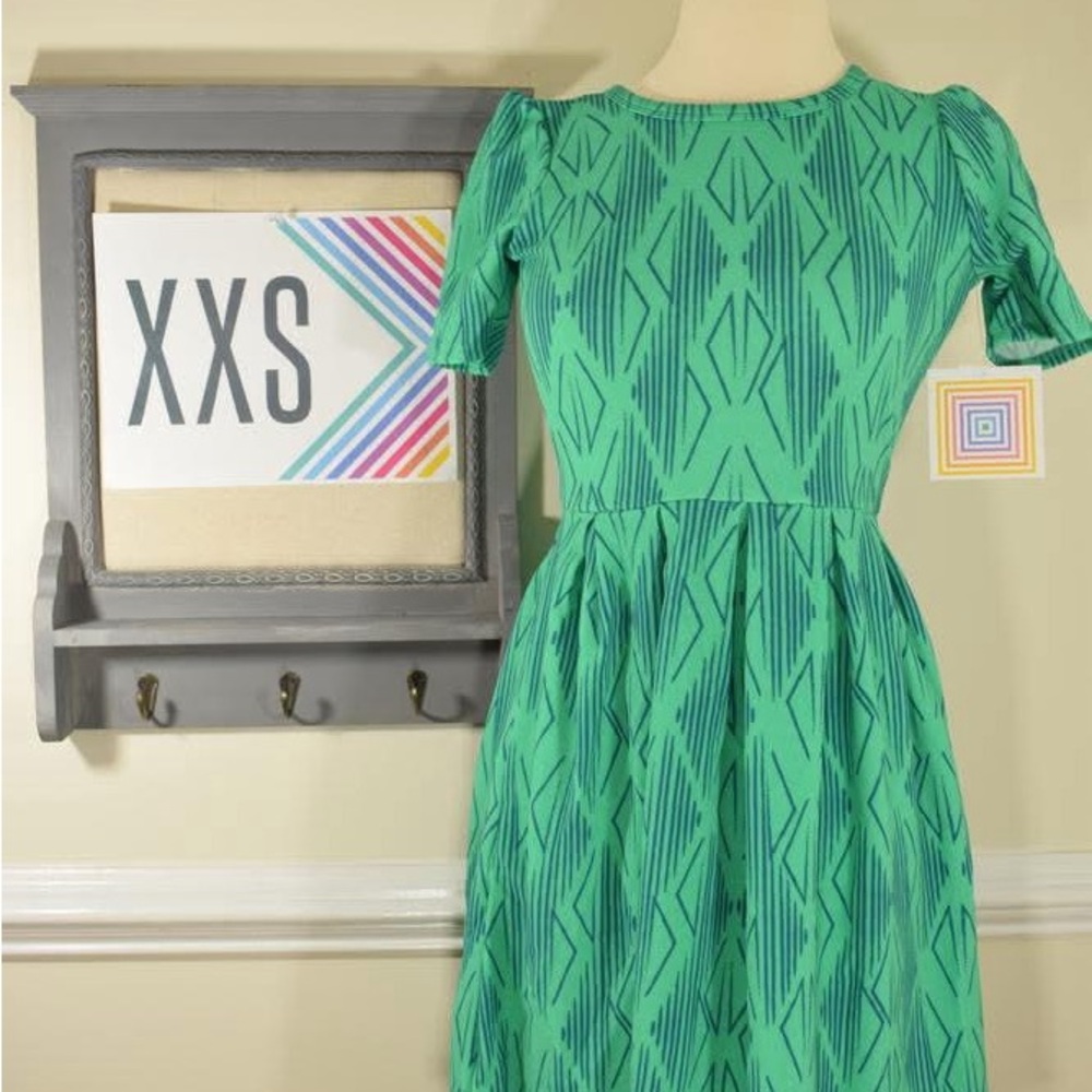 Green Geometric Pattern LuLaRoe Amelia Dress